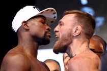 Mike Tyson bênh vực McGregor sau vụ đánh người trong quán