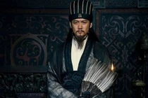 Chiến công đầu tiên của Gia Cát Lượng diễn ra ở đâu?