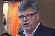 Chồng muốn làm chuyện ấy thì phải có sự đồng ý của vợ