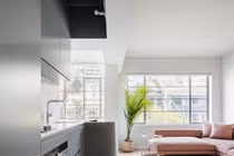 Căn hộ 40m2 mà thoải mái cho 5 người ở nhờ thiết kế nội thất xuất sắc