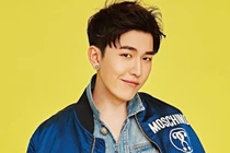 Nam diễn viên Trung Quốc quan hệ đồng tính khiến bạn gái tự tử