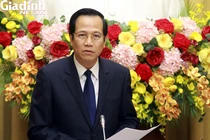 Lương của chồng chuyển thẳng vào tài khoản của vợ: Bộ trưởng nói gì?