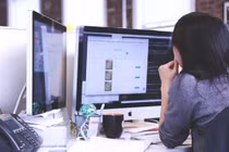 Nhìn Facebook người yêu mà “ớn lạnh”