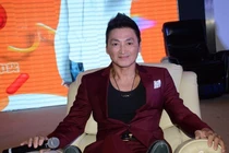 'Triển Chiêu' Hà Gia Kính rạng rỡ, trẻ trung khó tin ở tuổi 60