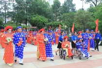 100 cặp đôi rạng rỡ tại lễ cưới tập thể trong ngày Quốc khánh