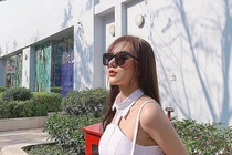 "Bạn gái tin đồn" Sơn Tùng mặc áo gợi cảm, dễ gây hiểu lầm