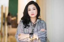Diva Thanh Lam bất ngờ kể về việc khôn, dại trong tình yêu ở tuổi 50