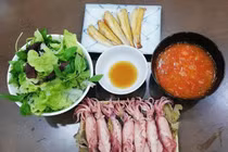 Ăn đồ hải sản để qua đêm, người đàn ông nhập viện khẩn cấp