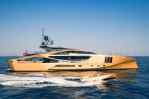 "Đột nhập" du thuyền sang trọng 31 triệu USD được mạ vàng