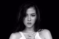 Mỹ nhân 'Chiếc lá cuốn bay' diện trang phục gợi cảm, đốt cháy mọi ánh nhìn