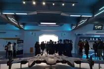 TQ khoe mẫu tàu sân bay siêu tưởng, chế áp không gian