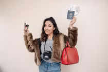 Ôm khoản nợ 10.000 USD vì cố làm người nổi tiếng trên mạng