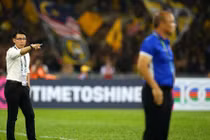 Bại tướng của HLV Park Hang-seo bất ngờ bị FIFA cảnh cáo