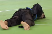 Dở khóc dở cười SEA Games: Đấu Pencak Silat dùng Muay triệt hạ đối thủ