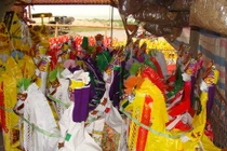 Quái gở chuyện đốt vàng mã ngút trời để tặng... người chết