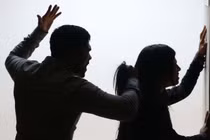 Từ những vụ bạo hành cặp đôi: Hạnh phúc không phải là chịu đựng