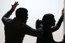 Từ những vụ bạo hành cặp đôi: Hạnh phúc không phải là chịu đựng