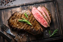 Cơ thể sẽ ra sao nếu ăn quá nhiều thịt?