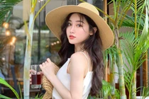 4 hot girl đời đầu Đài Loan: DJ đình đám, mẫu ảnh nhan sắc hack tuổi