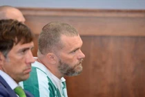 Những kẻ vũ phu ngồi tù hàng chục năm vì đánh vợ