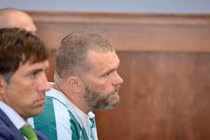 Những kẻ vũ phu ngồi tù hàng chục năm vì đánh vợ