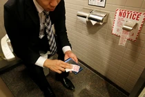 Giấy vệ sinh đặc biệt ở Nhật Bản khiến cả thế giới ngưỡng mộ