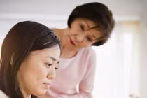 Bắt quả tang con dâu đi nhà nghỉ, sững sờ khi nhìn thấy kẻ thứ 3