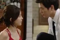 Vào nhà nghỉ cùng bạn nhậu, vợ choáng váng phát hiện chồng là gay