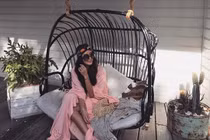 Cuộc sống sang chảnh của tiểu thư U40 trẻ như gái đôi mươi