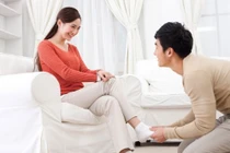 Những hành động này là dấu hiệu nhận biết chồng yêu thương vợ