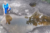 Bí ẩn “Bàn chân tiên” ở vùng Thất Sơn