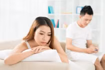 Những dấu hiệu tố cáo chồng bạn có thể đang lén lút ngoại tình