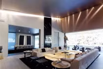 "Đột nhập" biệt thự siêu sang của ngôi sao Eden Hazard