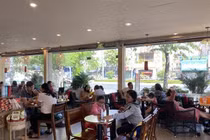 Hét giá ngày Tết, thịt bò 700 ngàn/kg, đĩa cơm và tô hủ tiếu 500 ngàn