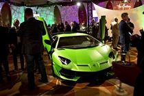 Nhà giàu không tiêu tiền, các doanh nghiệp Mỹ lao đao