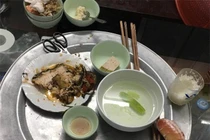 Đi làm về muộn, bức xúc nhà chồng phần mâm cơm như đồ thừa