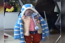 Nhờ ông bà trông cháu vài hôm, bố mẹ suýt không nhận ra con