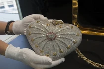 Siêu túi xách 87,5 tỷ đồng đắt nhất hành tinh khiến các nàng mê mẩn