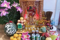 Những loại hoa nên đặt lên bàn thờ Thần tài để cầu tài lộc