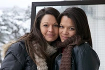 Y tá say rượu tráo đổi, con nhà giàu nhầm sang nhà nghèo