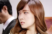 Thời đại nào rồi mà mới như này, tôi đã bị mang tiếng là 'gái hư'