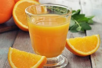 "Rước độc" vào cơ thể nếu cứ tiếp tục uống nước cam theo cách này