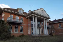 Gần trăm biệt thự siêu đắt bị bỏ hoang trên 'đại lộ tỷ phú' London