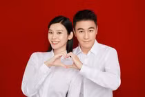 Ming Xi khoe ảnh chụp một mình tại khách sạn, lô tin đồn chia tay thiếu gia