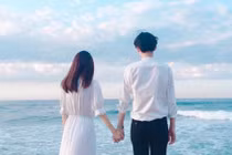 Phụ nữ hãy lấy người đàn ông sẵn sàng làm ngay những điều này cho mình