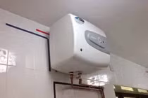 Tiền điện tăng gấp ba nếu dùng bình nóng lạnh kiểu này