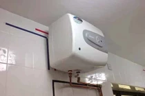 Tiền điện tăng gấp ba nếu dùng bình nóng lạnh kiểu này