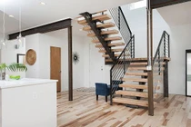 Dễ tán gia bại sản vì phạm sai lầm phong thủy cầu thang này