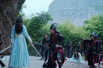 Mỏi tay nhặt sạn phi lý đến hài hước trong loạt phim Hoa ngữ đình đám