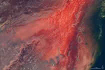 “Hồ tử thần đỏ rực” kỳ lạ - nghĩa địa của hàng nghìn xác chết “hóa đá”